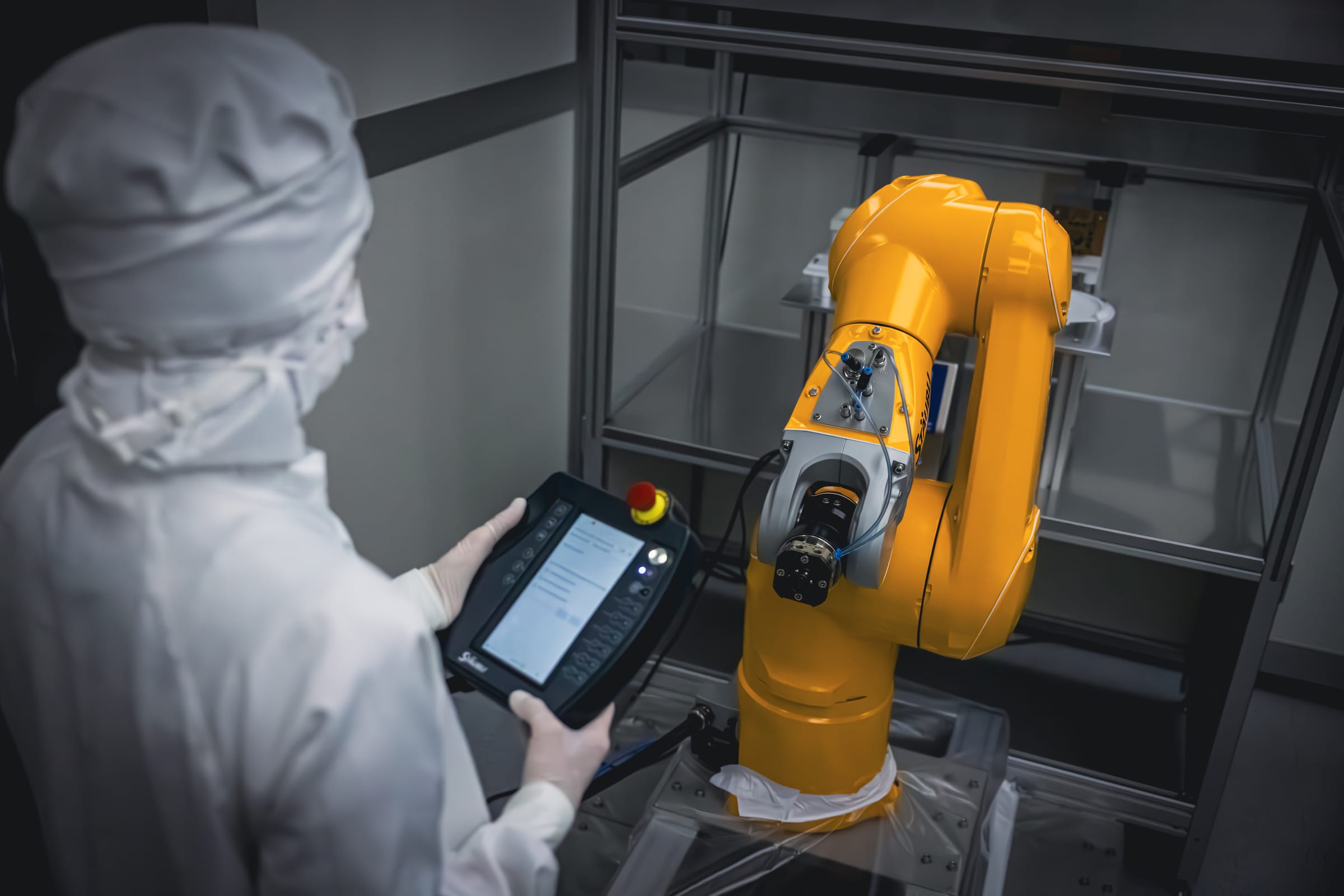 Reinraumgerechte Automatisierung mit Robotik